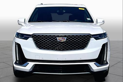 Crystal White Tricoat 2024 Cadillac XT6 Luxury FWD
