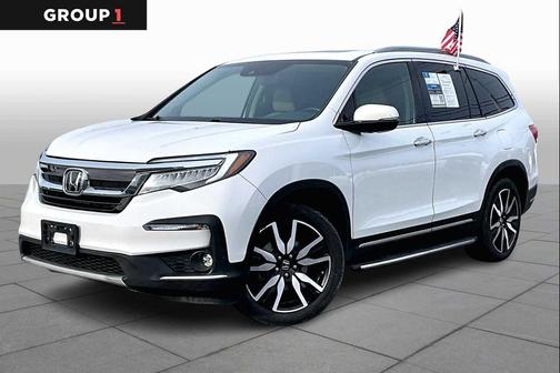 2022 Honda Pilot Touring 8-Passenger