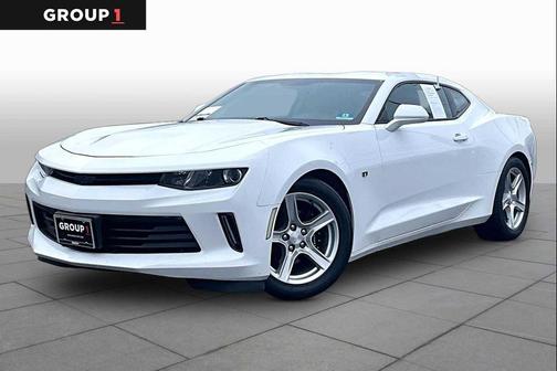 Summit White 2018 Chevrolet Camaro 1LT