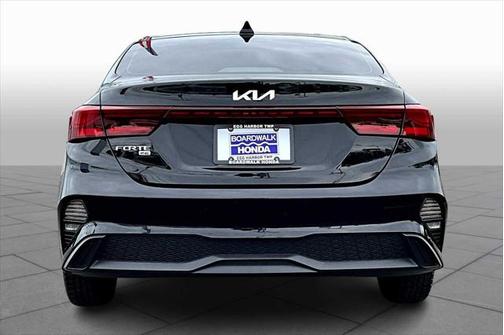 2022 Kia Forte FE
