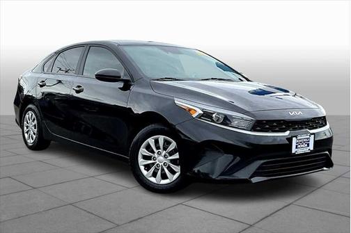 2022 Kia Forte FE
