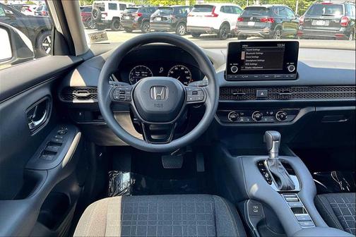 2025 Honda HR-V LX