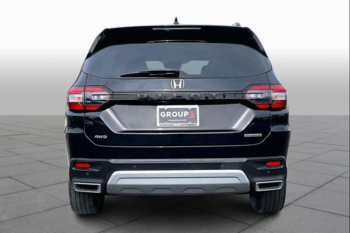 2023 Honda Pilot Touring 8-Passenger