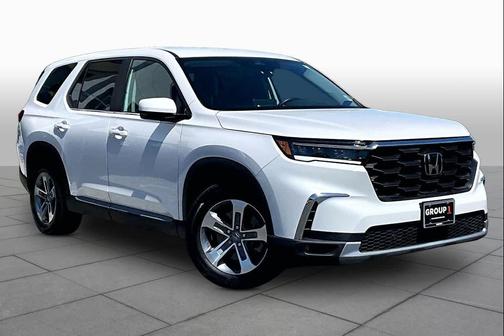 Platinum White Pearl 2023 Honda Pilot AWD EX-L 8 Passenger