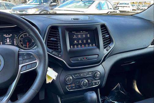 2020 Jeep Cherokee Latitude