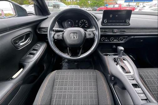 Nordic Forest Pearl 2025 Honda HR-V AWD Sport
