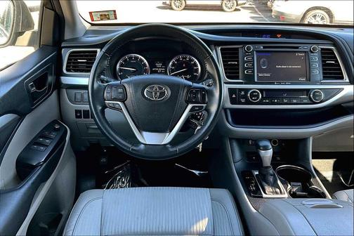 2016 Toyota Highlander LE Plus