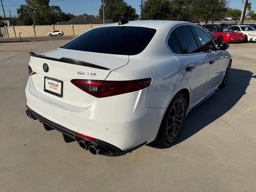 2019 Alfa Romeo Giulia Base