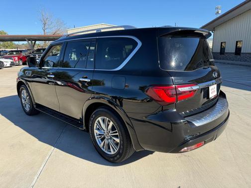 2018 INFINITI QX80 Base
