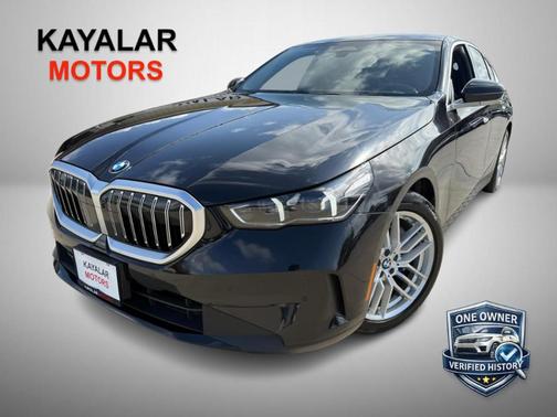 Black 2025 BMW 530 i