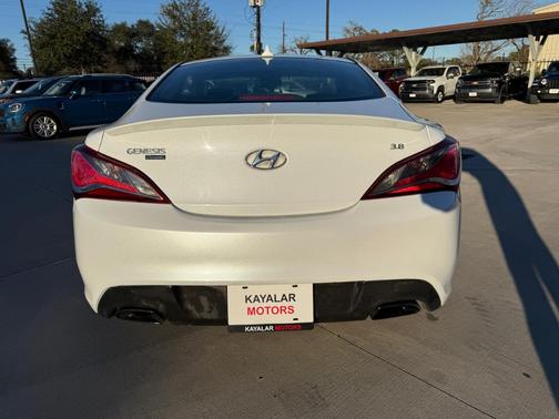 2015 Hyundai Genesis Coupe 3.8 Base