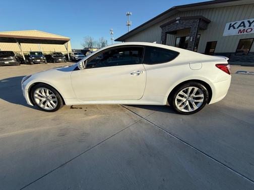 2015 Hyundai Genesis Coupe 3.8 Base