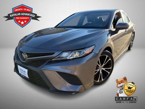 2020 Toyota Camry SE