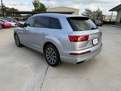 2017 Audi Q7 3.0T Premium Plus