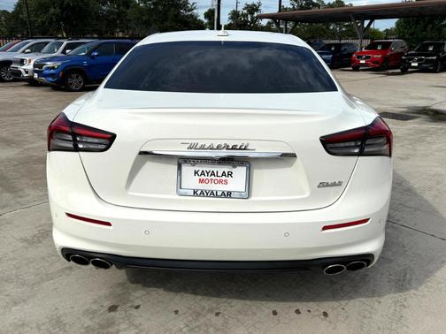 2021 Maserati Ghibli Base