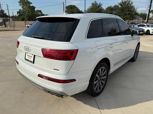 2018 Audi Q7 2.0T Premium Plus