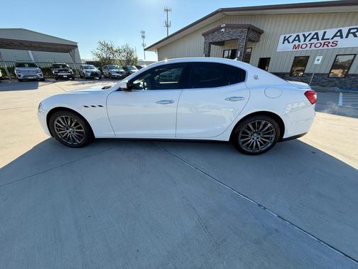 2017 Maserati Ghibli Base