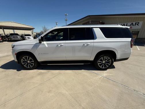 2021 Chevrolet Suburban LT