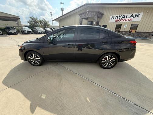 2021 Nissan Versa 1.6 SV