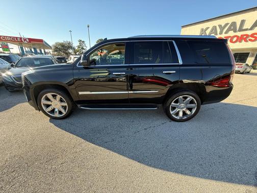 2016 Cadillac Escalade Luxury