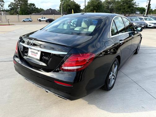 2017 Mercedes-Benz E-Class E 300 Luxury