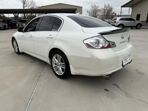 2011 INFINITI G25 Journey