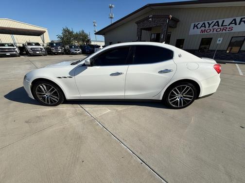 2017 Maserati Ghibli Base