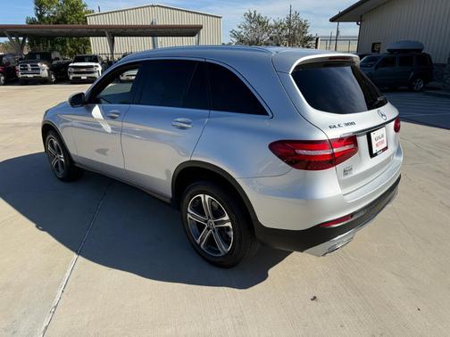 2018 Mercedes-Benz GLC 300 Base