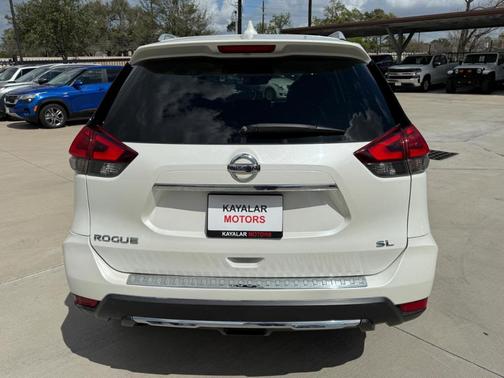 2017 Nissan Rogue SL