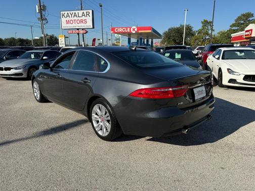 2016 Jaguar XF 35t Premium