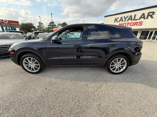 2019 Porsche Cayenne Base