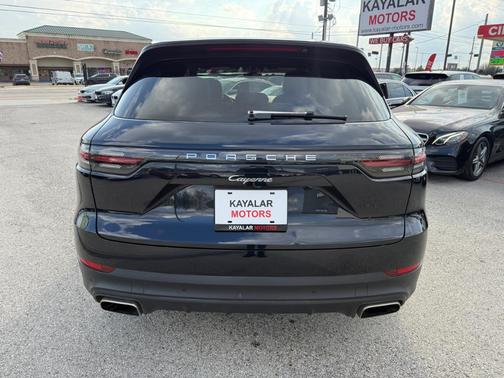 2019 Porsche Cayenne Base