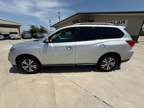 2018 Nissan Pathfinder S