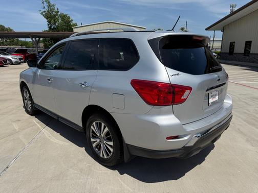 2018 Nissan Pathfinder S