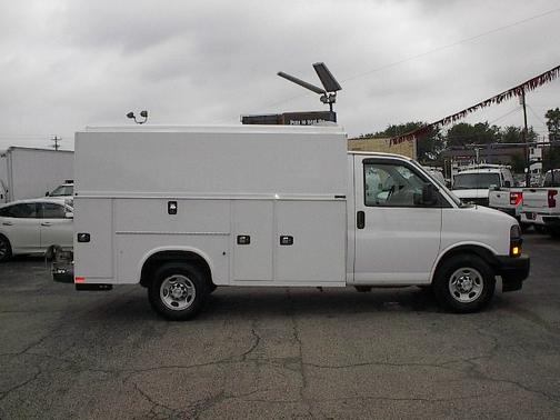 SUMMIT WHITE 2020 Chevrolet Express 3500 Work Van