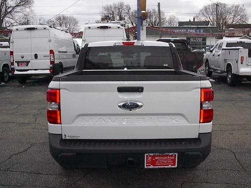 2022 Ford Maverick XL