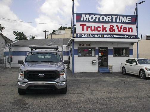 ICONIC SILVER 2022 Ford F-150 XL