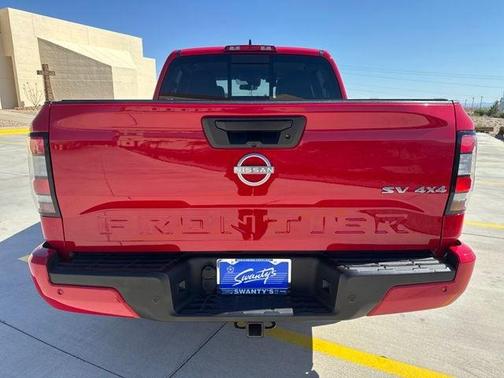2023 Nissan Frontier SV
