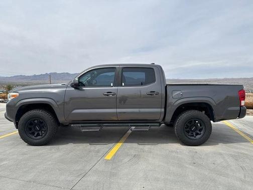 2018 Toyota Tacoma SR