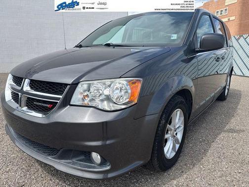 Granite Crystal Clearcoat Metallic 2019 Dodge Grand Caravan SXT