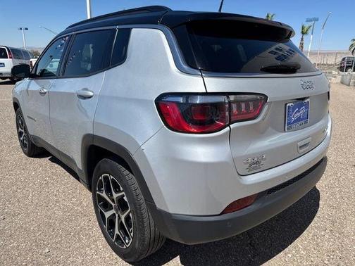 Silver Zynith 2025 Jeep Compass Limited