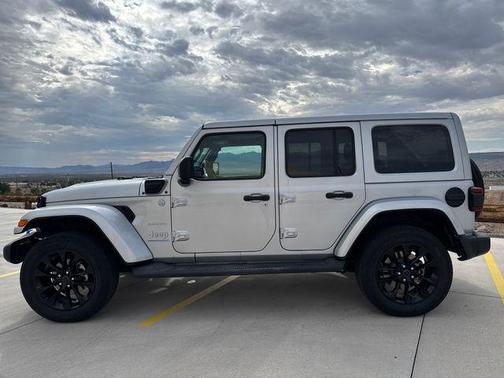 2024 Jeep Wrangler 4xe Sahara