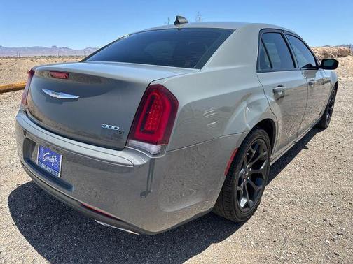 2019 Chrysler 300 S
