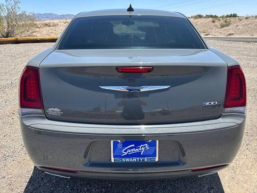 2019 Chrysler 300 S