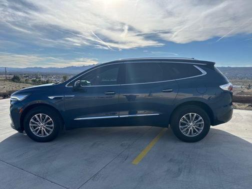 2023 Buick Enclave Premium
