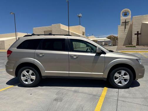 Light Sandstone 2009 Dodge Journey SXT