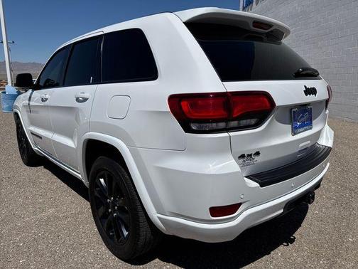 Bright White 2020 Jeep Grand Cherokee Altitude