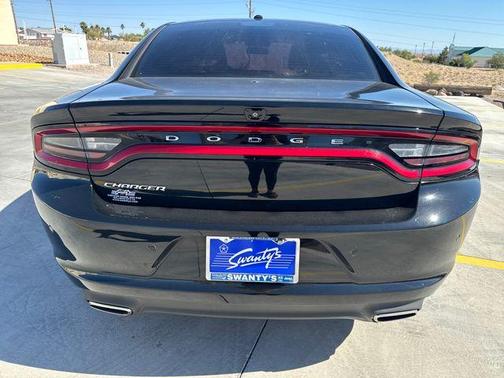 Pitch Black 2021 Dodge Charger SXT