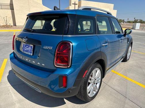 2022 MINI Countryman BASE