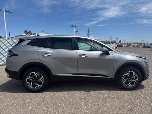 Steel Gray 2024 Kia Sportage LX